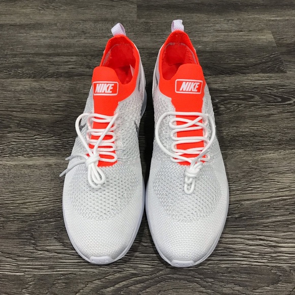 Men’s Nike Air Zoom Mariah Flyknit Racer Size 9 - Picture 2 of 4